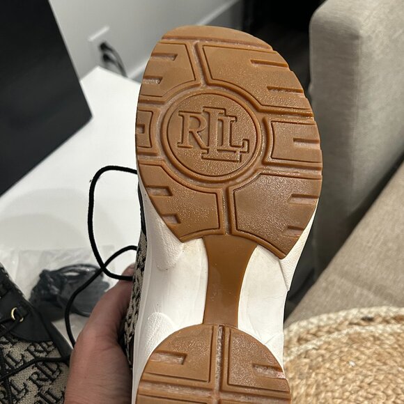 RALPH LAUREN RYLEE HIKER SNEAKER - 8.5 - WORN ONCE - Picture 2 of 6